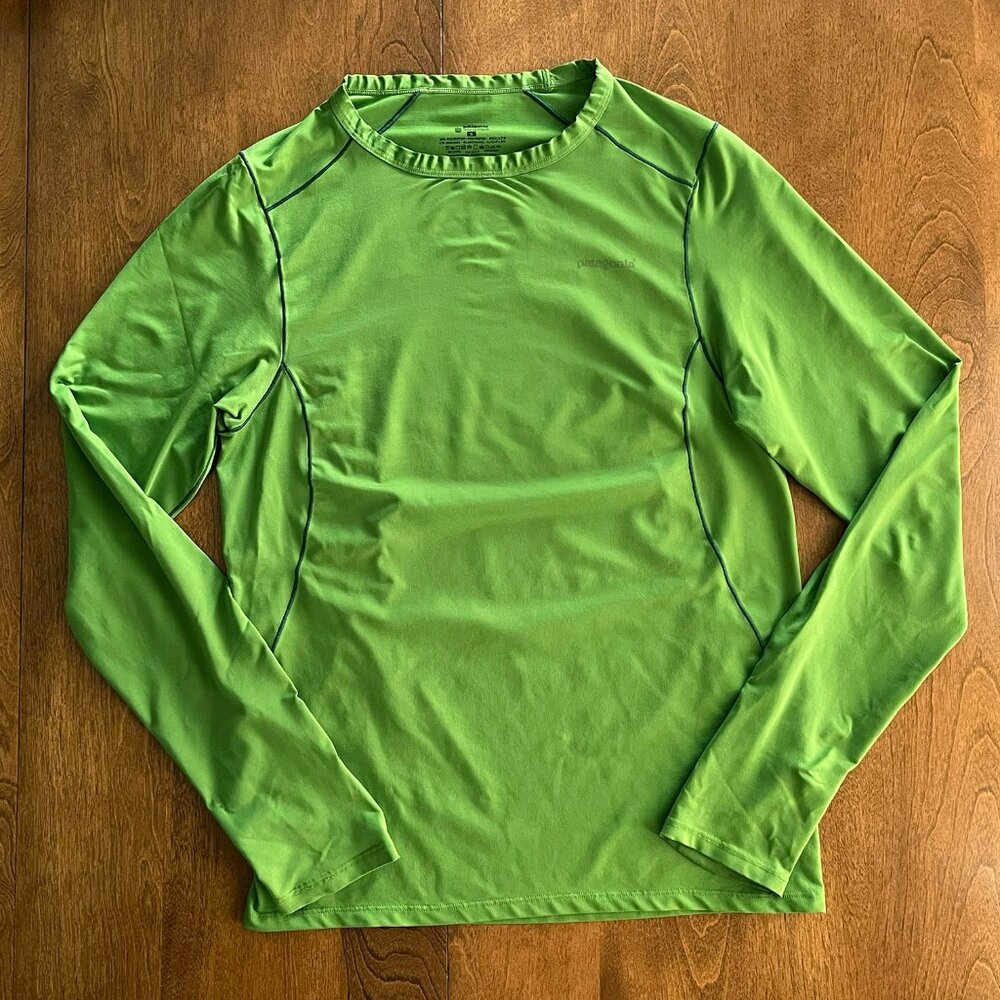 Patagonia apple green shirt S